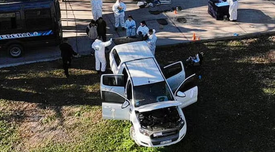 Caso Loan: se filtró la imagen del hundimiento de la camioneta de Carlos Pérez y Victoria Caillava donde encontraron manchas